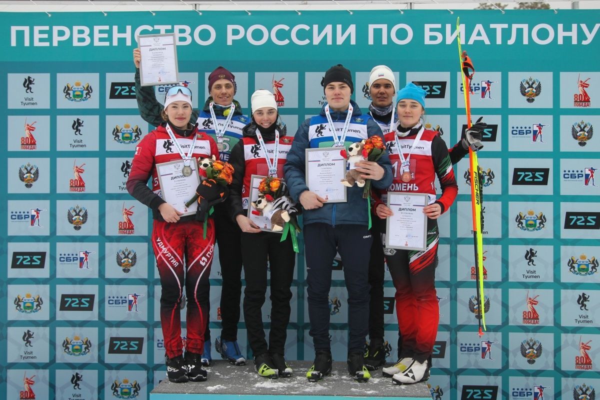 Золото в эстафете на юниорском Первенстве России  по биатлону